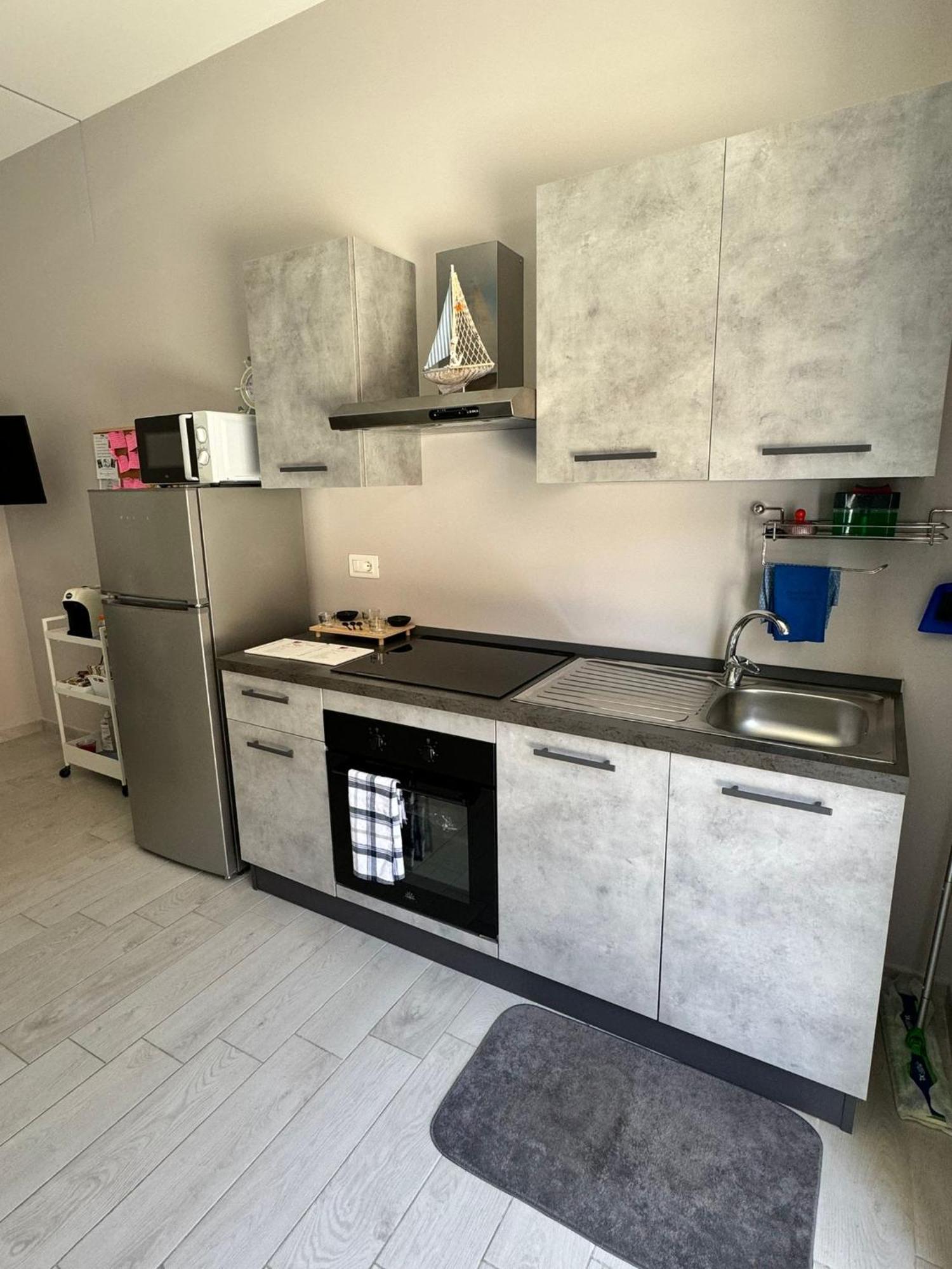 Casa Vacanze Manthy Posizione Centrale בארי מראה חיצוני תמונה